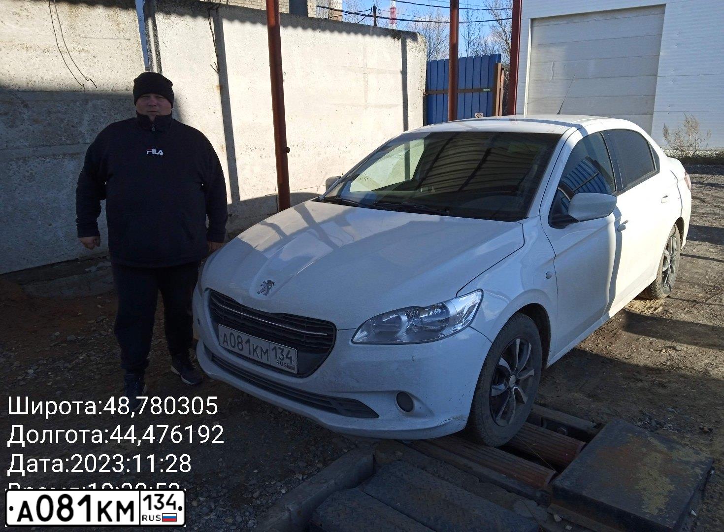 Фото автомобиля PEUGEOT 301, 2013 — госномер А081КМ134. Цвет: Белый
