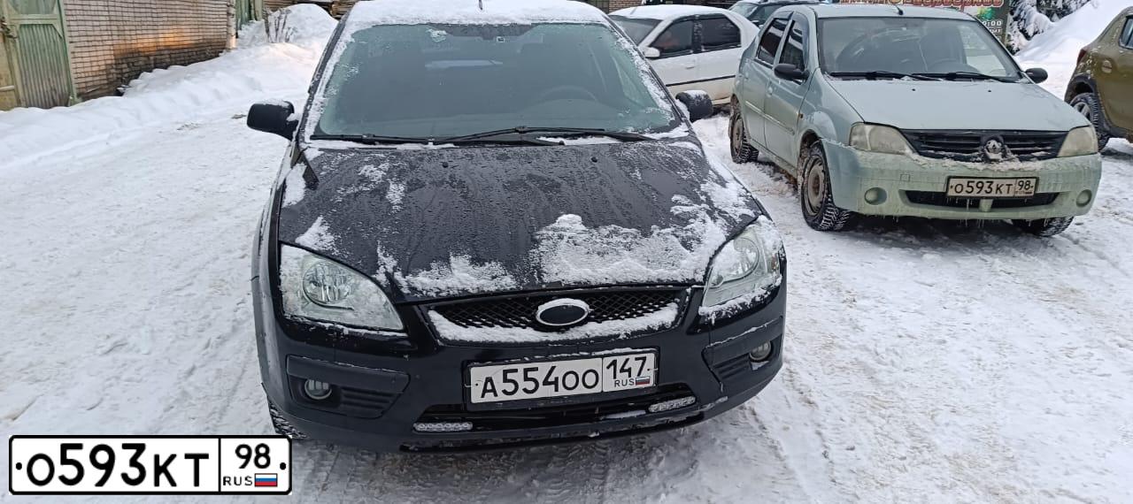 Фото автомобиля RENAULT LOGAN, 2007 — госномер У625ТХ98. Цвет: СВЕТЛО-ЗЕЛЕНЫЙ