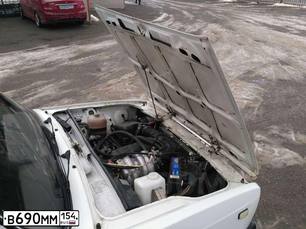 Фото автомобиля MERCEDES C-KLASSE, 2012 — госномер В690ММ154. Цвет: КРАСНЫЙ