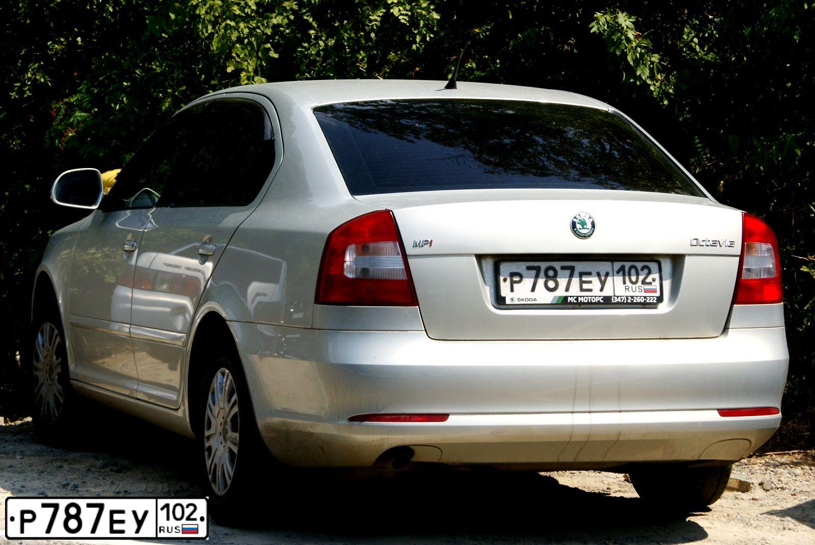 Фото автомобиля SKODA OCTAVIA, 2012 — госномер В285АР702. Цвет: СЕРЕБРИСТО-ЖЕЛТЫЙ