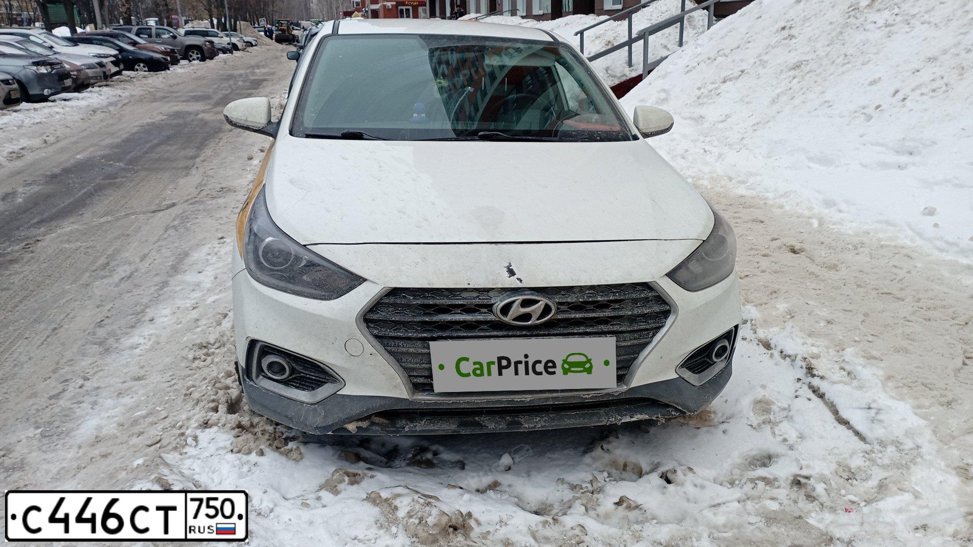 Фото автомобиля HYUNDAI SOLARIS, 2018 — госномер С446СТ750. Цвет: БЕЛЫЙ-ЖЕЛТЫЙ-СЕРЫЙ