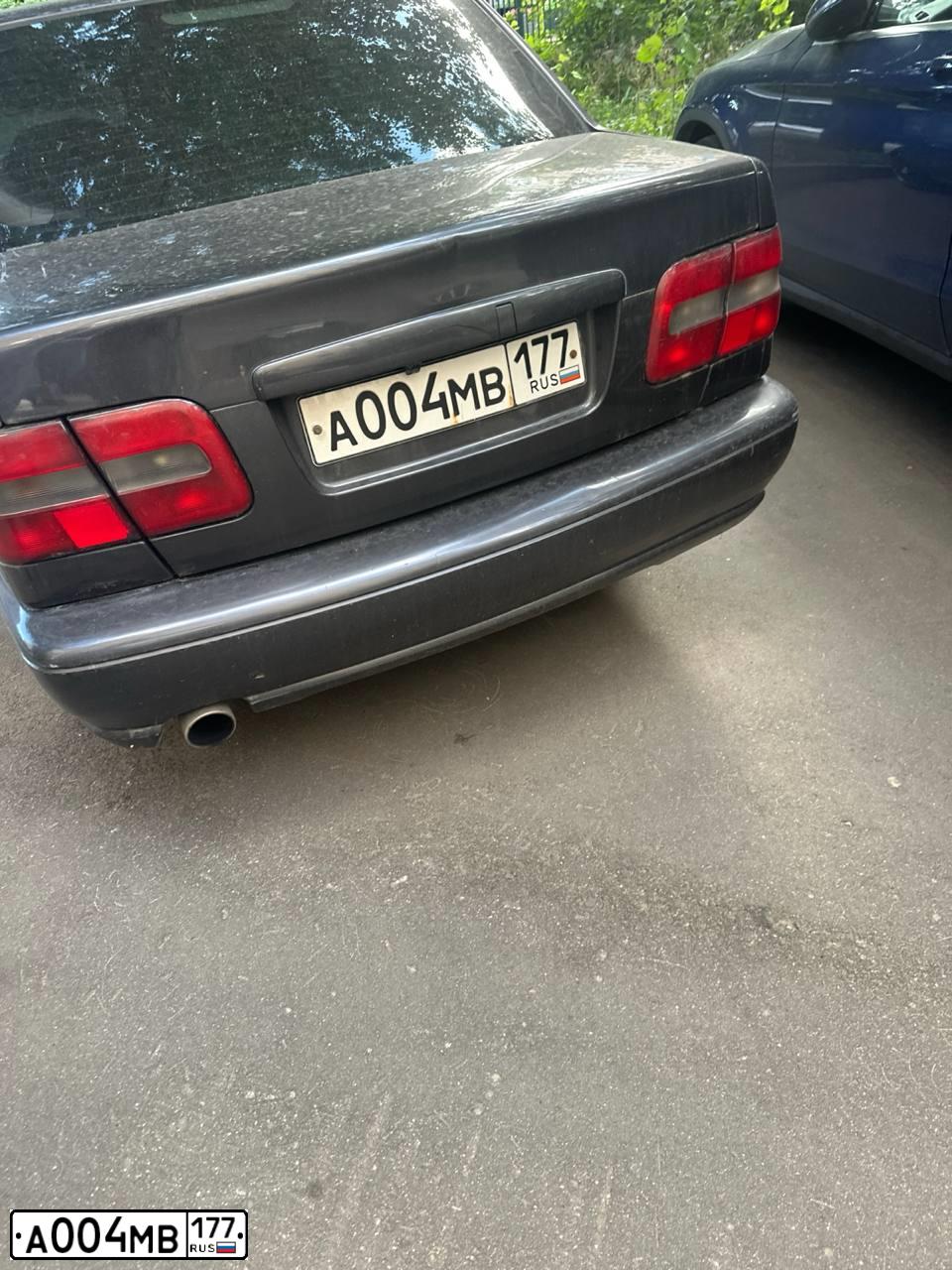 Фото автомобиля VOLVO 850, 1997 — госномер А004МВ177. Цвет: темно-серый