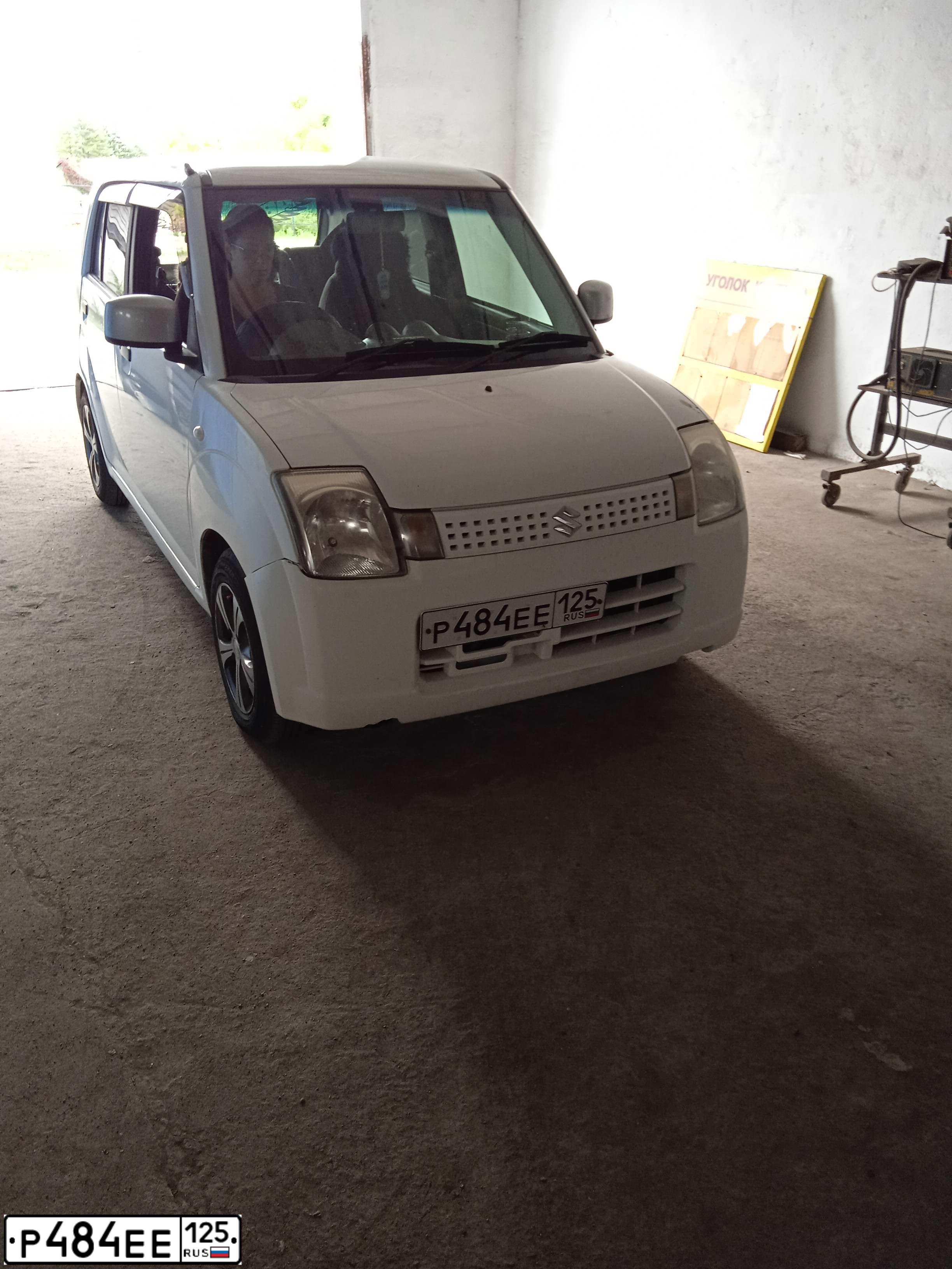 Фото автомобиля SUZUKI ALTO, 2008 — госномер Е984ХМ125