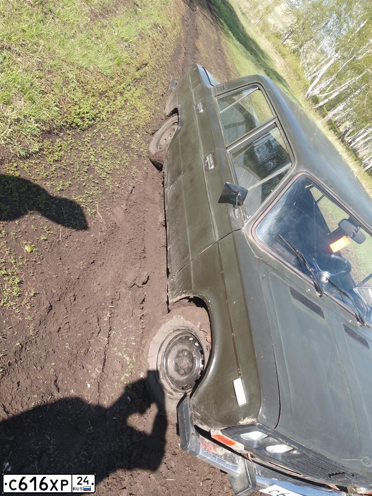 Фото автомобиля LADA 2106, 1984 — госномер С616ХР24. Цвет: КОРИЧНЕВЫЙ