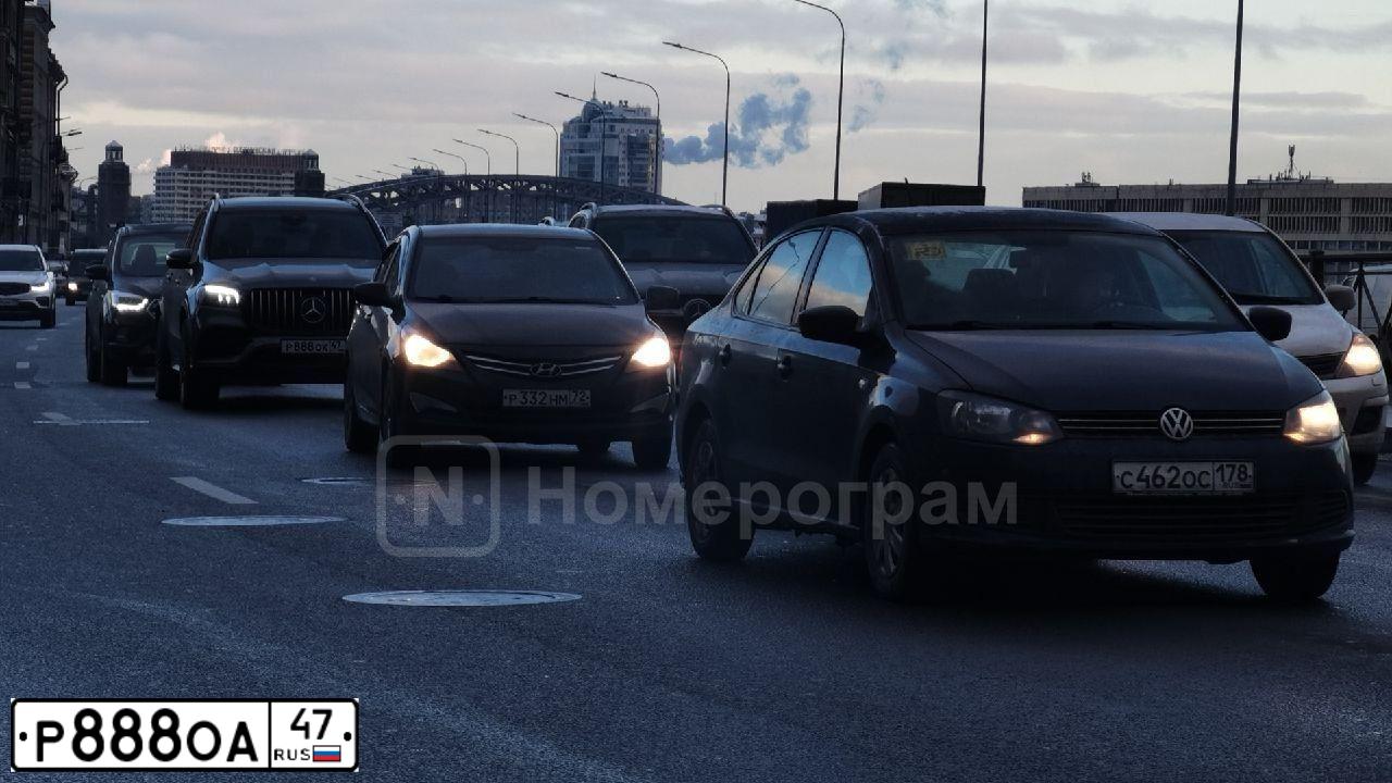 Фото автомобиля FORD FOCUS, 2010 — госномер Р888ОА47. Цвет: ЧЕРНЫЙ