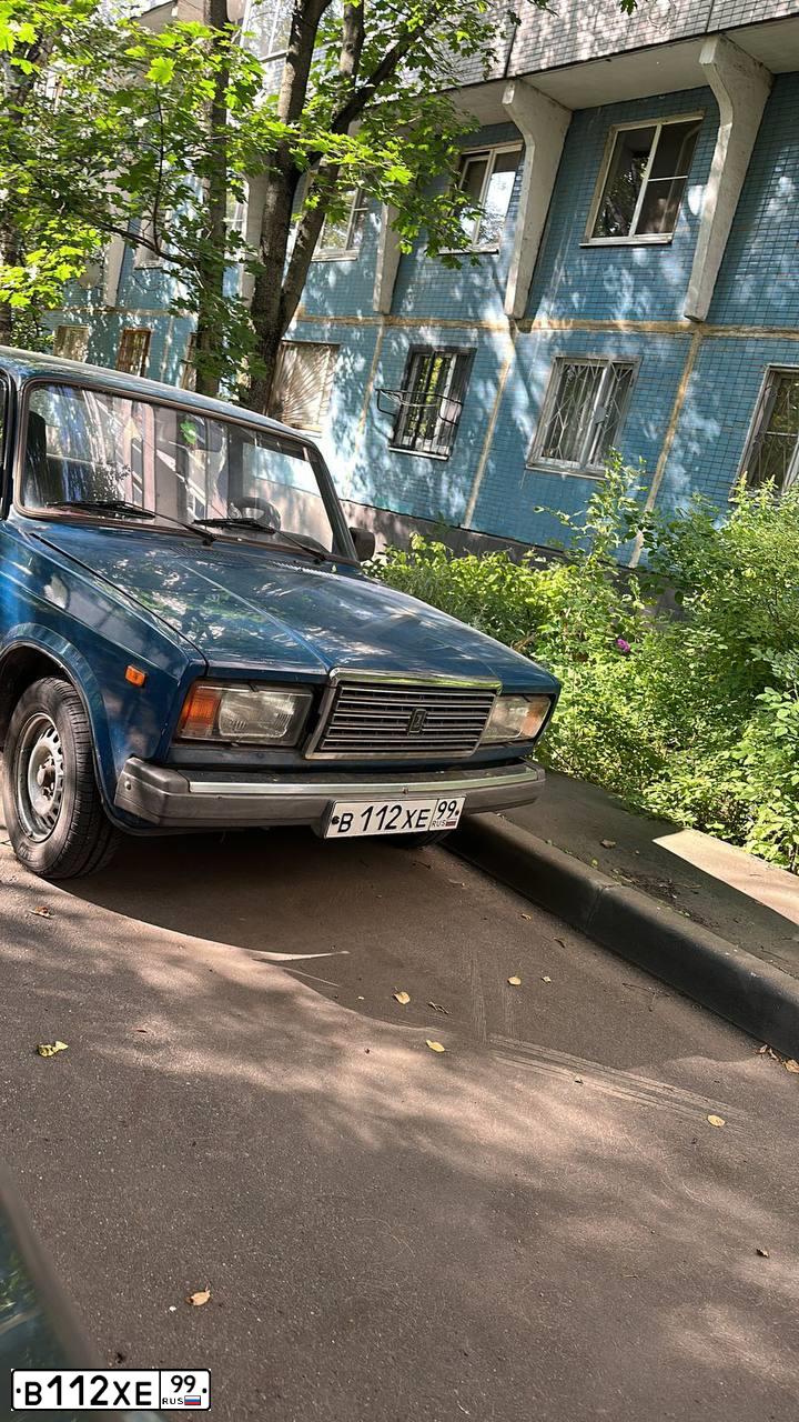 Фото автомобиля LADA 2107, 2002 — госномер В112ХЕ99. Цвет: СИНЕ-ЗЕЛЕНЫЙ