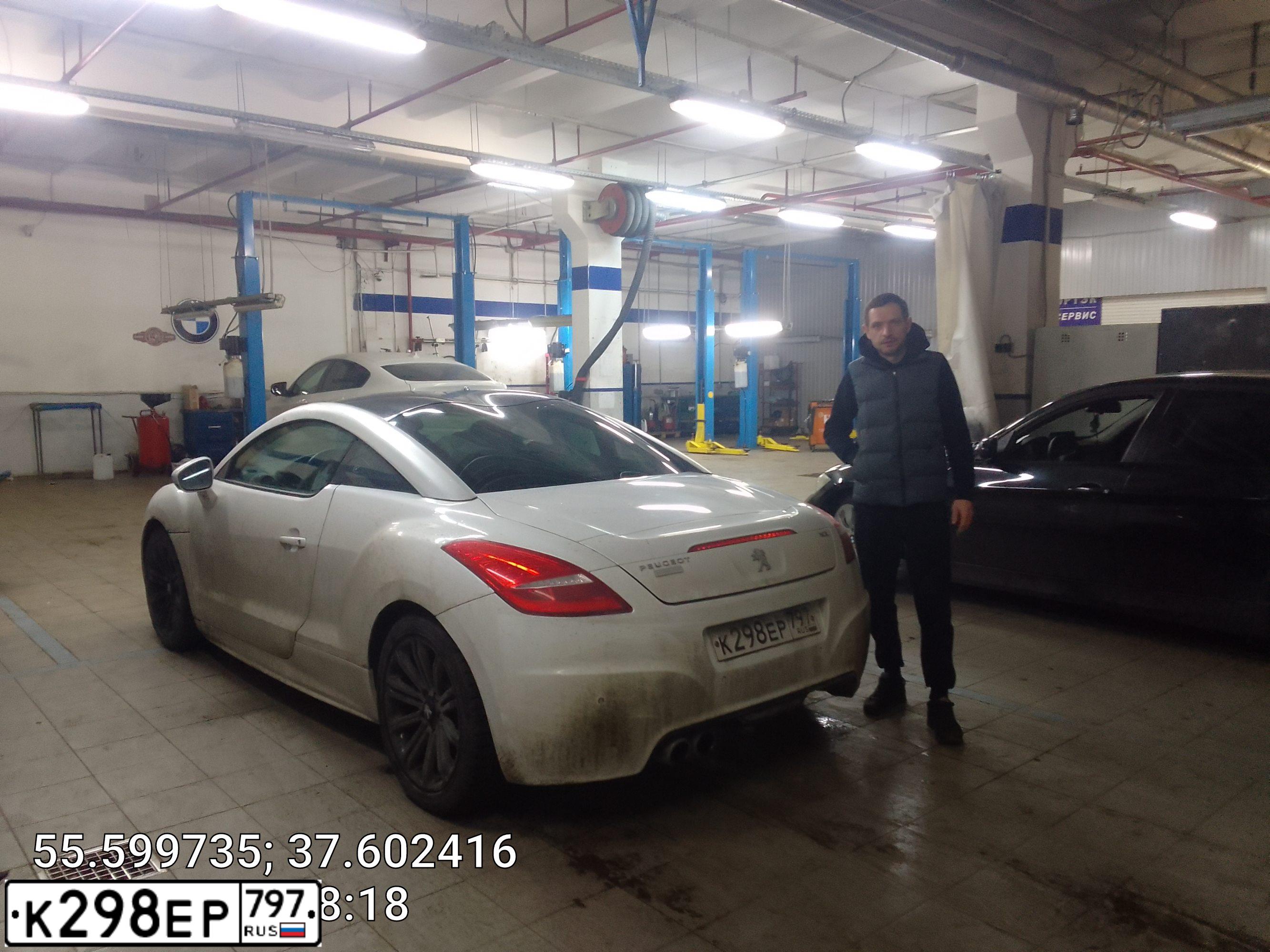 Фото автомобиля PEUGEOT RCZ, 2012 — госномер С928ТО797. Цвет: Белый