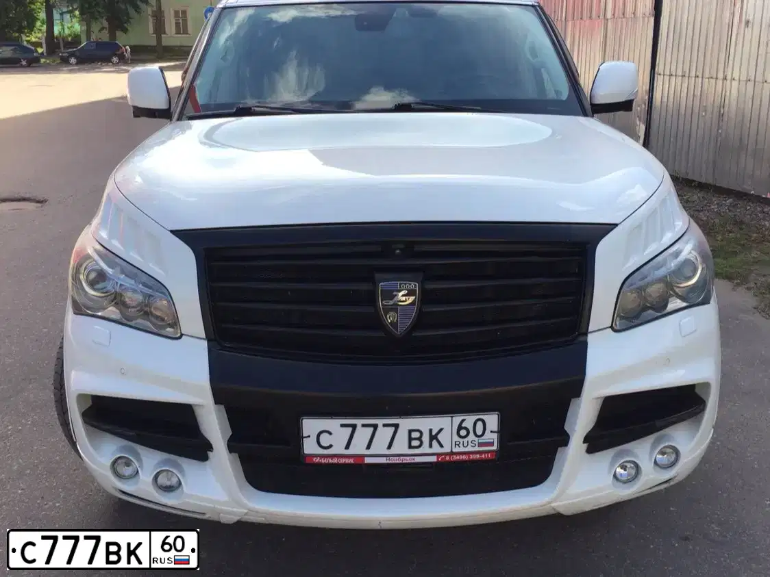 Фото автомобиля TOYOTA LANDCRUISER 200, 2008 — госномер О956ОО60. Цвет: ЧЕРНЫЙ