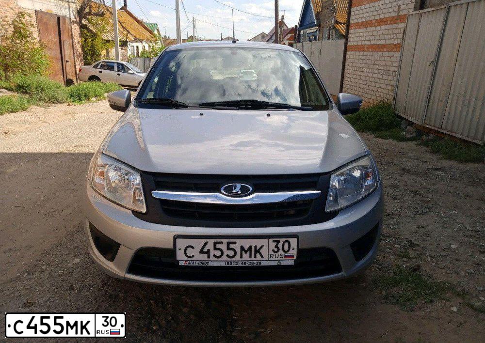 Фото автомобиля LADA 2190 GRANTA, 2016 — госномер Е553КК08. Цвет: Серебристый