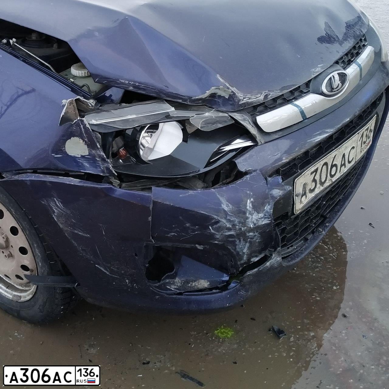 Фото автомобиля LADA 2192 KALINA, 2014 — госномер А306АС136. Цвет: синий