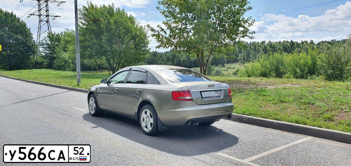 Фото автомобиля AUDI A8, 1997 — госномер М651ХР152. Цвет: ТЕМНО-СИНИЙ