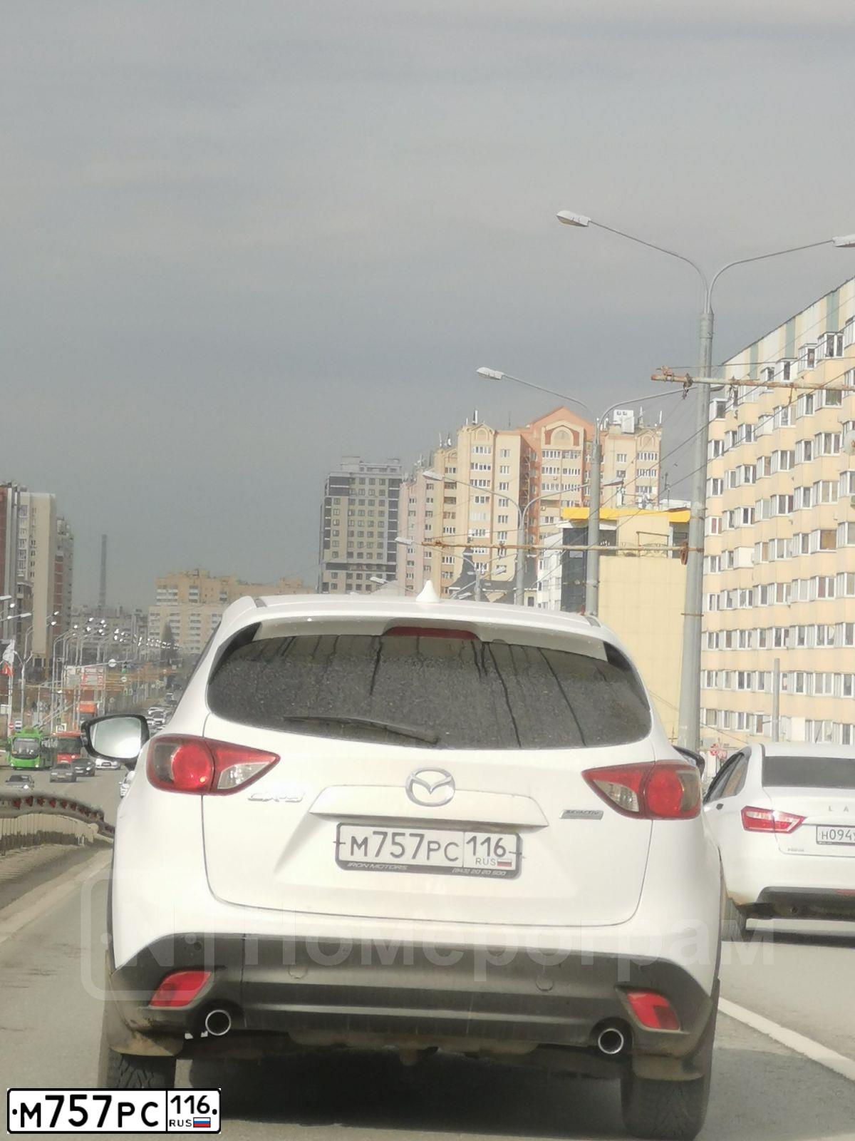 Фото автомобиля MAZDA CX-5, 2014 — госномер М757РС116. Цвет: БЕЛЫЙ ПЕРЛАМУТР