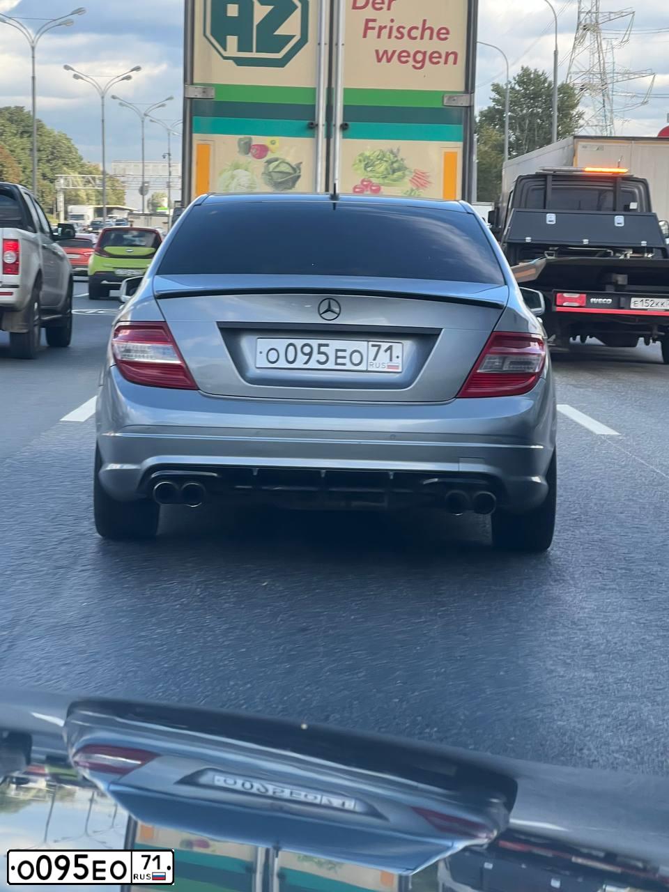 Фото автомобиля MERCEDES C-KLASSE, 2011 — госномер Х976ТМ193. Цвет: СЕРЫЙ