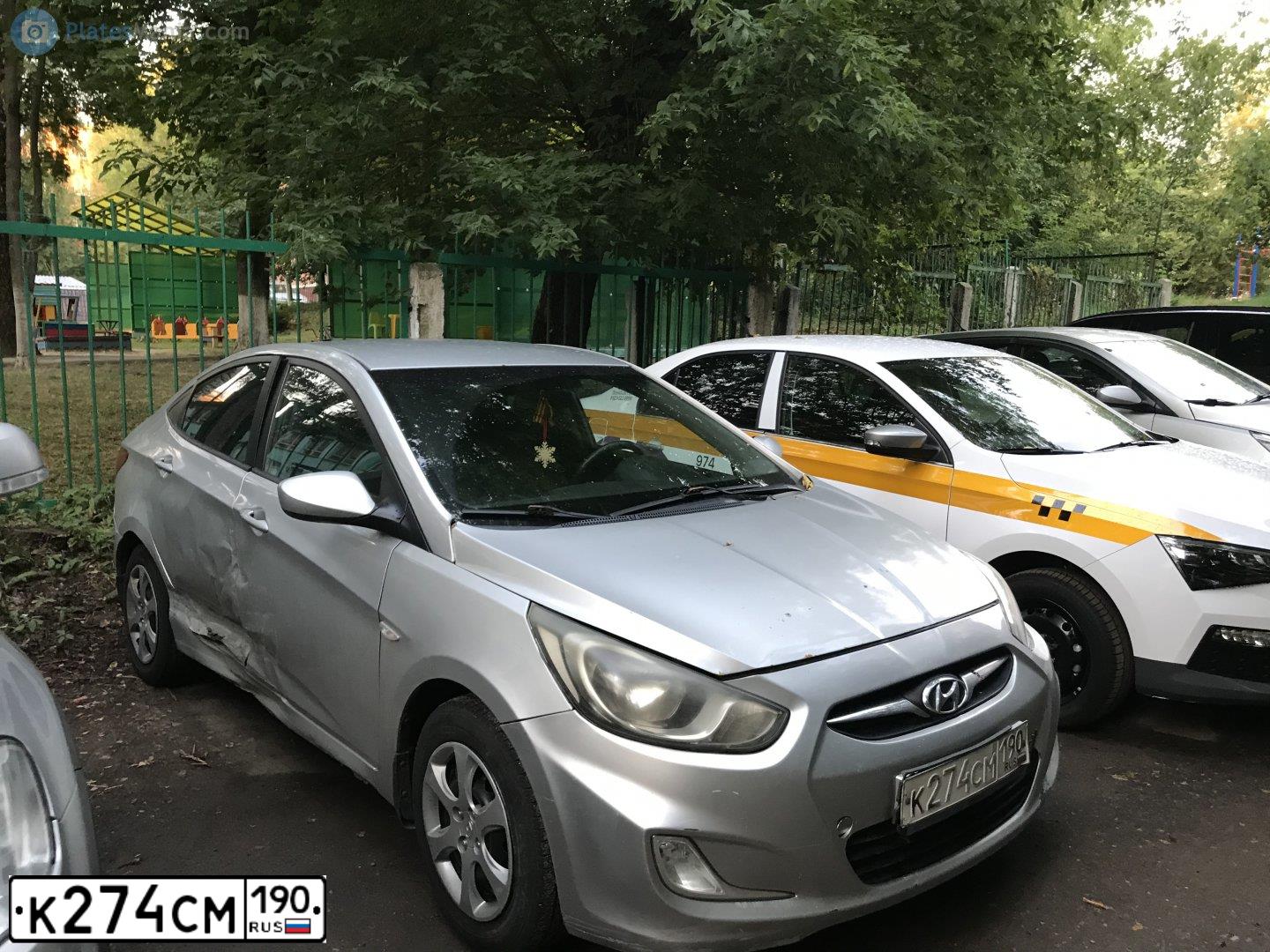 Фото автомобиля HYUNDAI SOLARIS, 2011 — госномер К274СМ190. Цвет: СЕРЫЙ