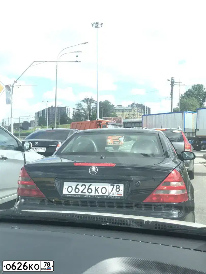Фото автомобиля MERCEDES SLK-KLASSE, 1999 — госномер Х500ХО97. Цвет: ЧЕРНЫЙ