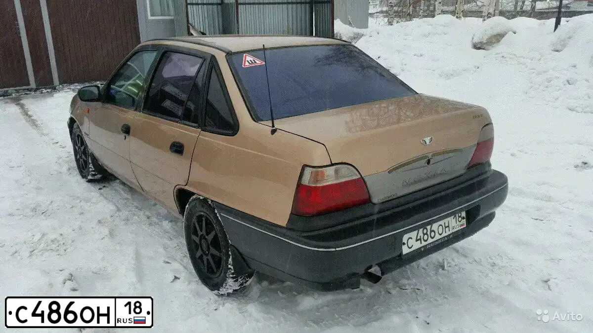 Фото автомобиля DAEWOO NEXIA, 2003 — госномер С486ОН18. Цвет: СВЕТЛО-КОРИЧНЕВЫЙ