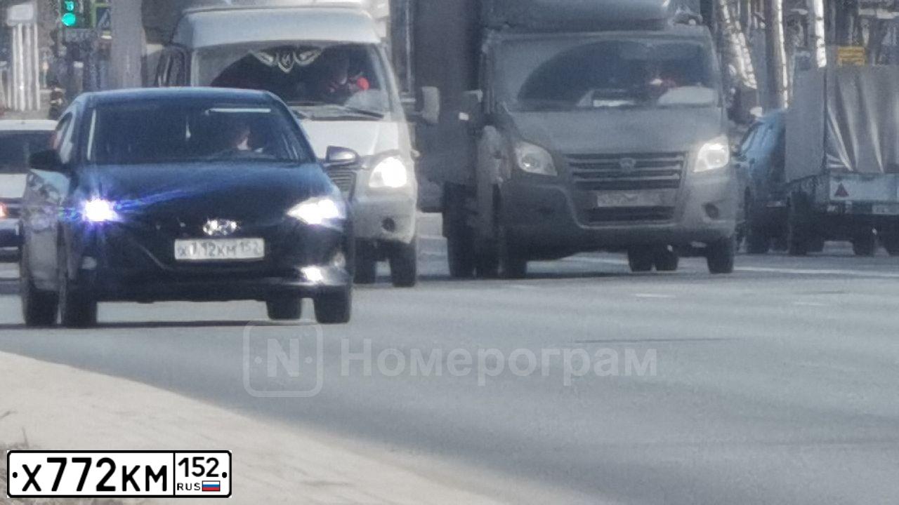 Фото автомобиля HYUNDAI SOLARIS, 2020 — госномер Х772КМ152. Цвет: Белый