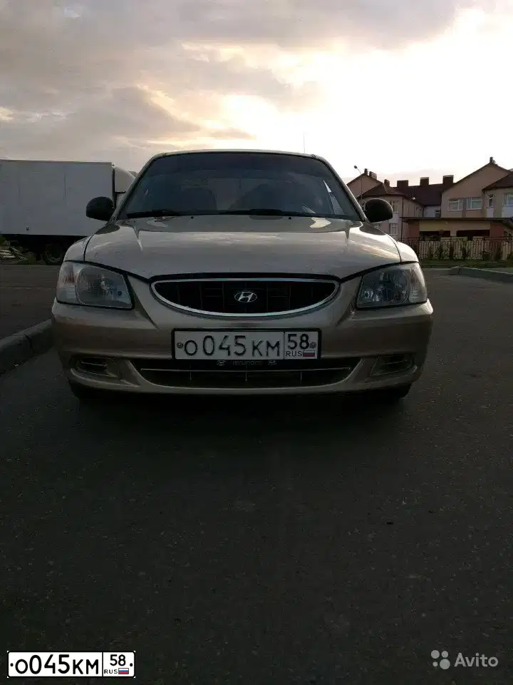 Фото автомобиля TAGAZ ACCENT, 2004 — госномер Р957ОМ58. Цвет: БЕЖЕВЫЙ