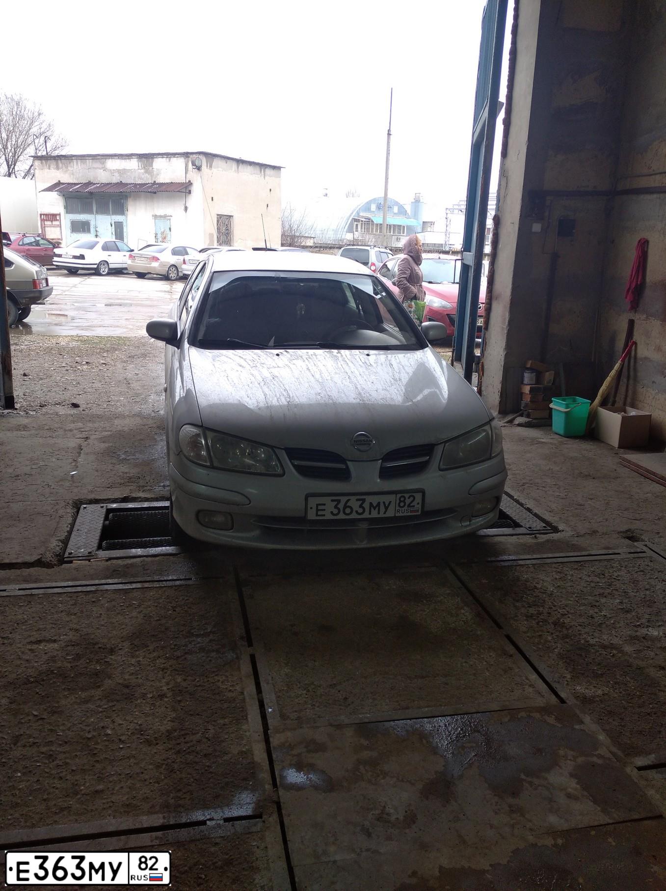 Фото автомобиля NISSAN ALMERA, 2000 — госномер Е363МУ82. Цвет: СЕРЕБРИСТЫЙ