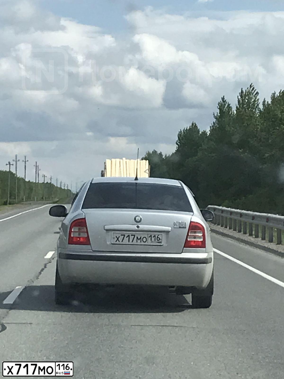 Фото автомобиля LEXUS GX470, 2005 — госномер Х717МО16
