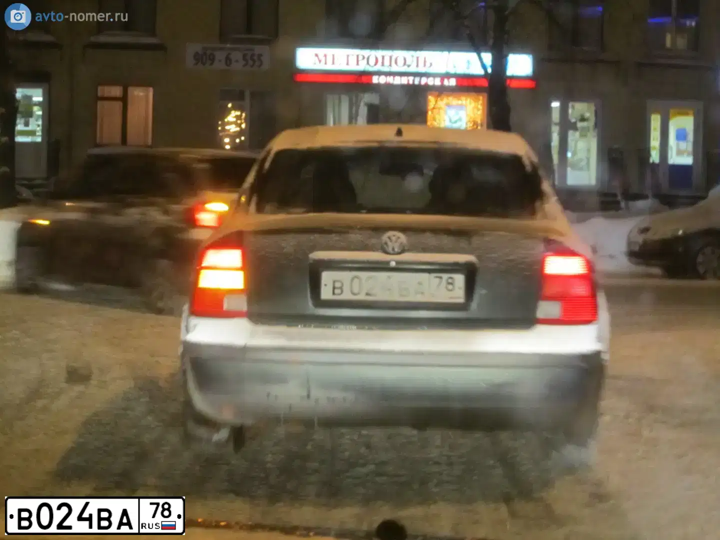 Фото автомобиля VOLKSWAGEN PASSAT, 1998 — госномер О163УЕ178. Цвет: ЗЕЛЕНЫЙ