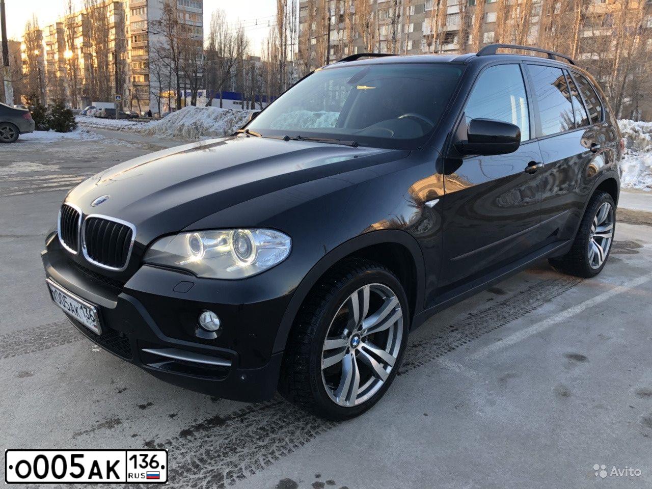 Фото автомобиля FORD KUGA, 2015 — госномер О005АЕ136. Цвет: БЕЛЫЙ
