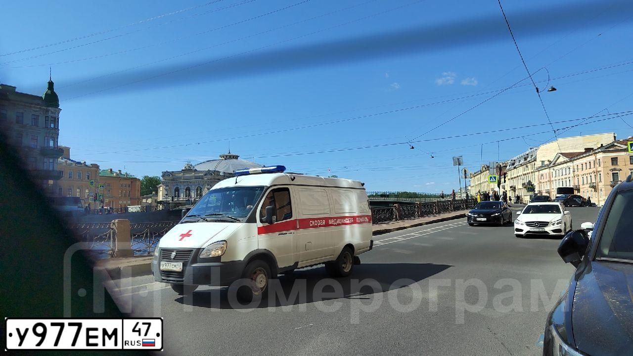 Фото автомобиля OPEL ASTRA, 1998 — госномер Х475ОМ47. Цвет: КРАСНЫЙ