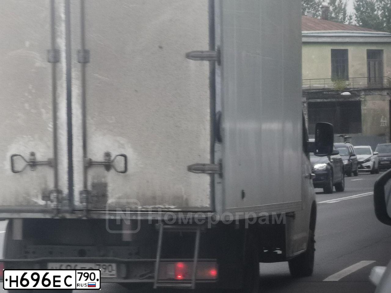 Фото автомобиля GAZ GAZEL NEXT, 2018 — госномер Н696ЕС790. Цвет: Белый