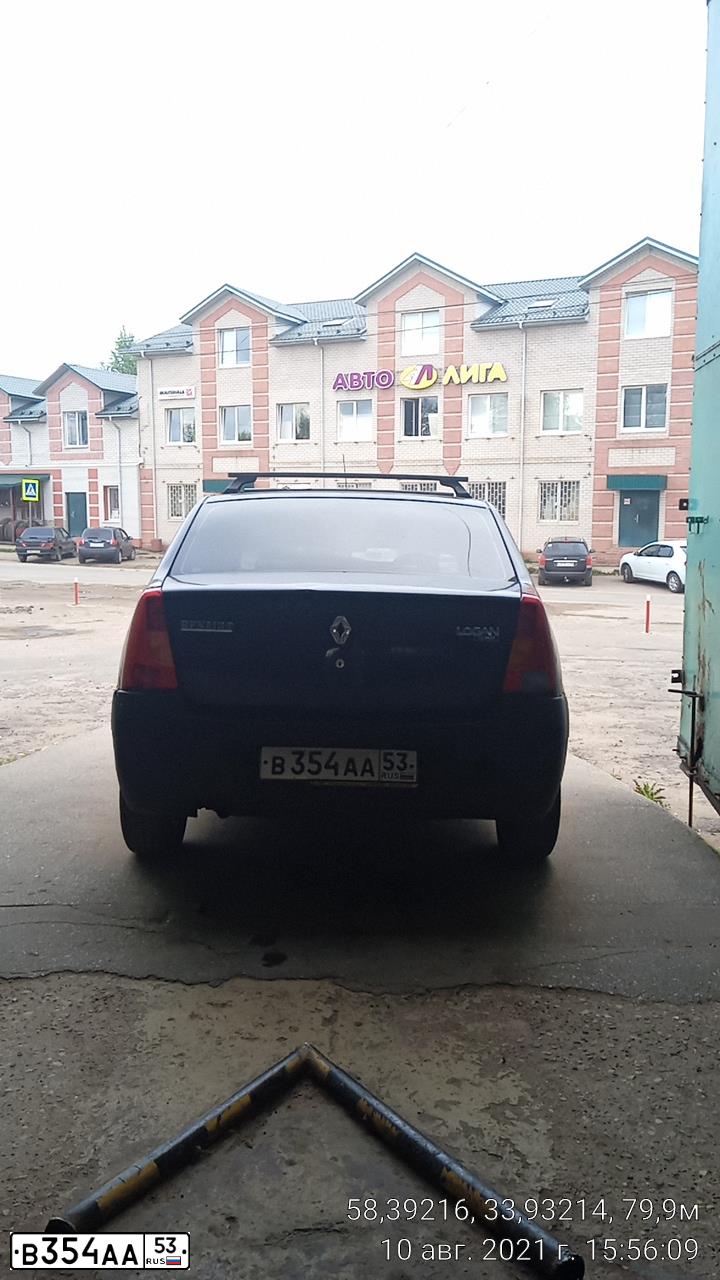 Фото автомобиля RENAULT T LOGAN, 2006 — госномер В354АА53. Цвет: ТЕМНО-СИНИЙ