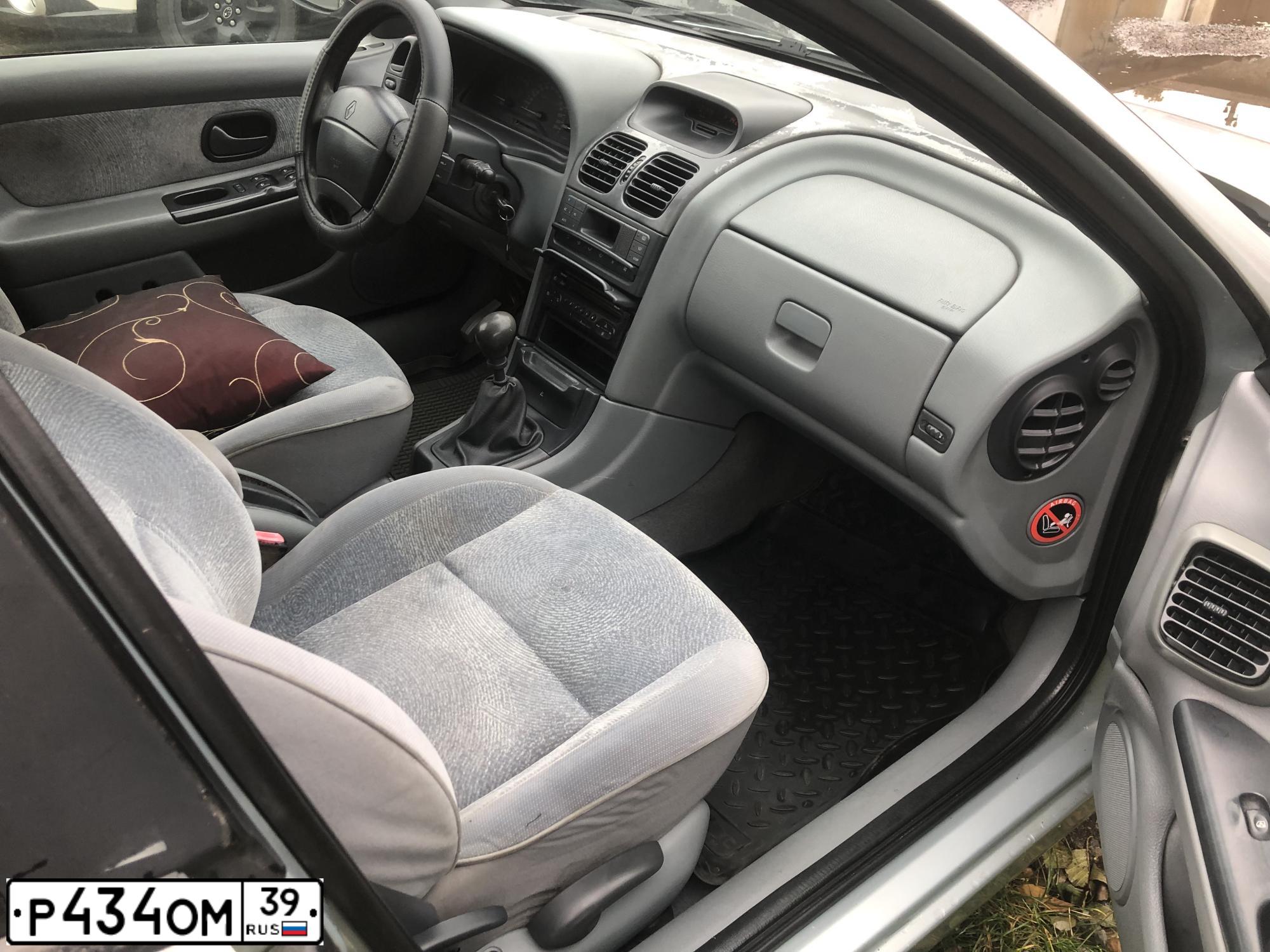 Фото автомобиля SUBARU OUTBACK, 2012 — госномер Р434ОМ39. Цвет: Белый