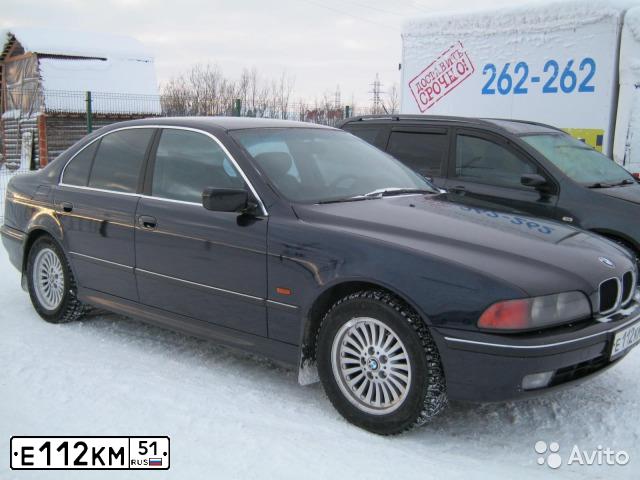 Фото автомобиля BMW SERIE 5, 1998 — госномер Е112КМ51. Цвет: ТЕМНО-СИНИЙ