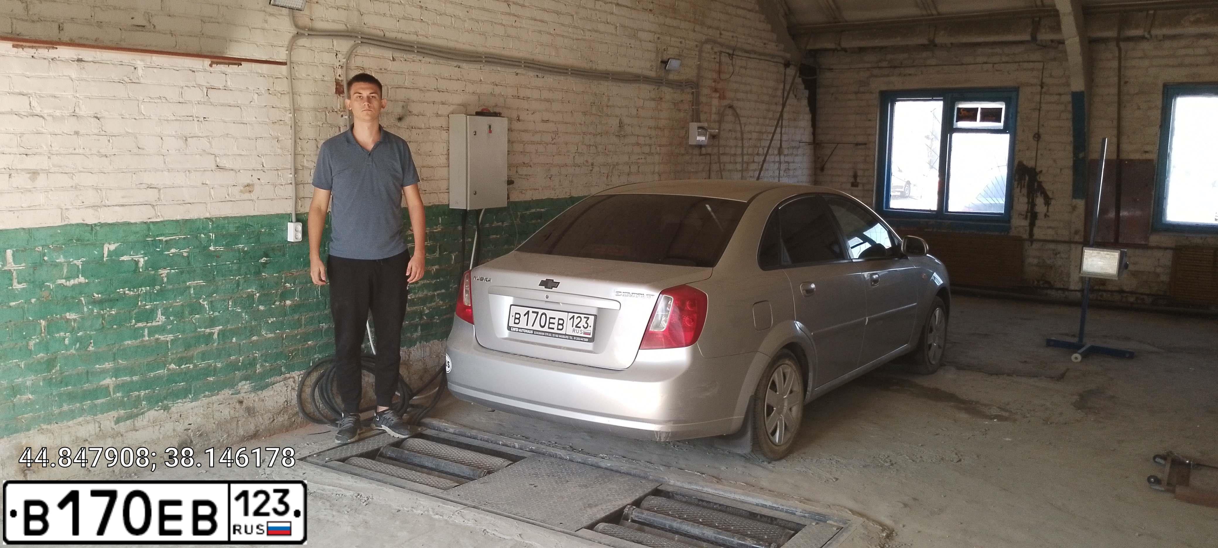 Фото автомобиля DAEWOO NUBIRA, 2004 — госномер М625ТА82. Цвет: СЕРЕБРИСТЫЙ
