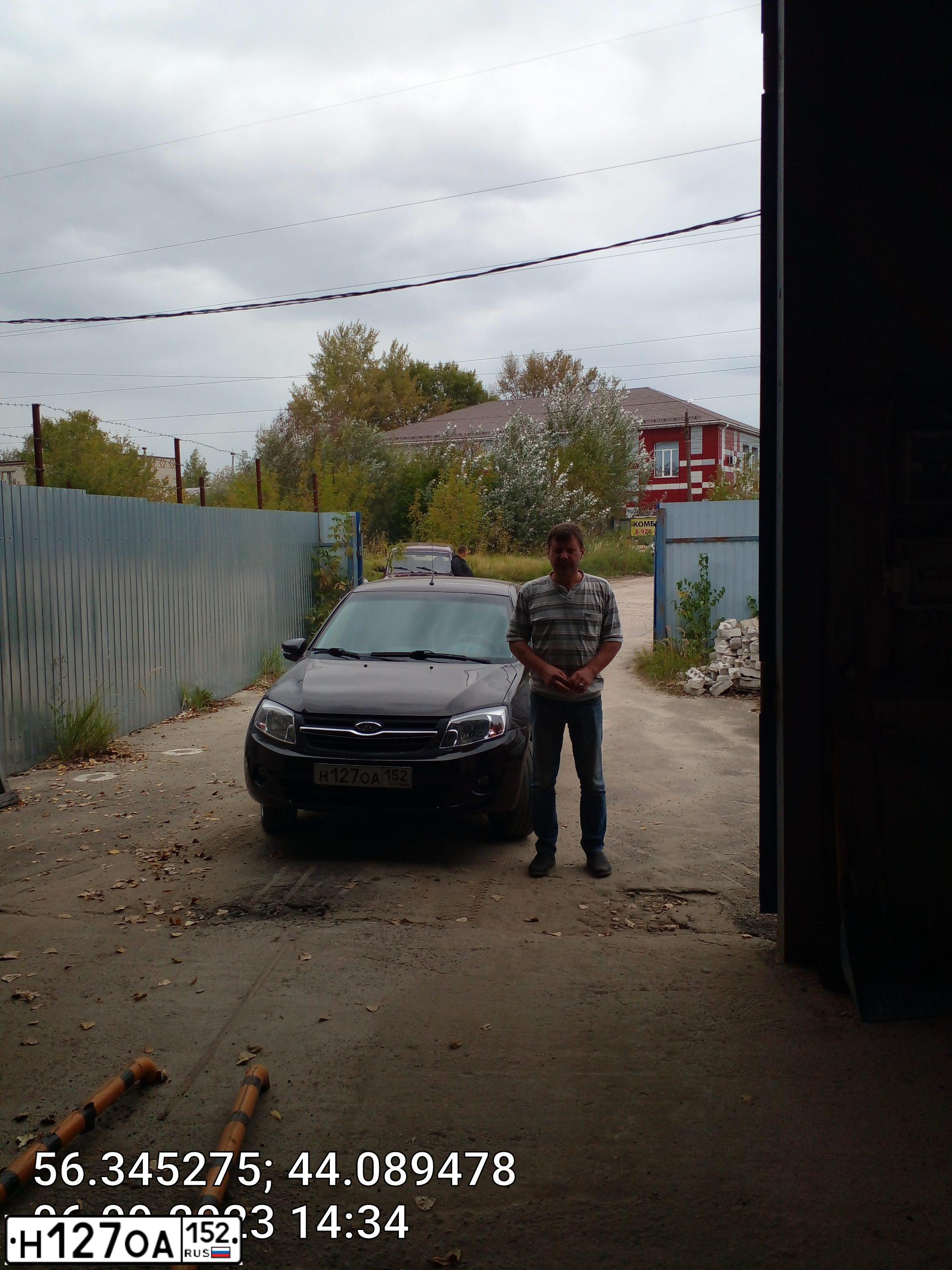 Фото автомобиля LADA 2190 GRANTA, 2014 — госномер Н127ОА152. Цвет: ТЕМНО-ВИШНЕВЫЙ