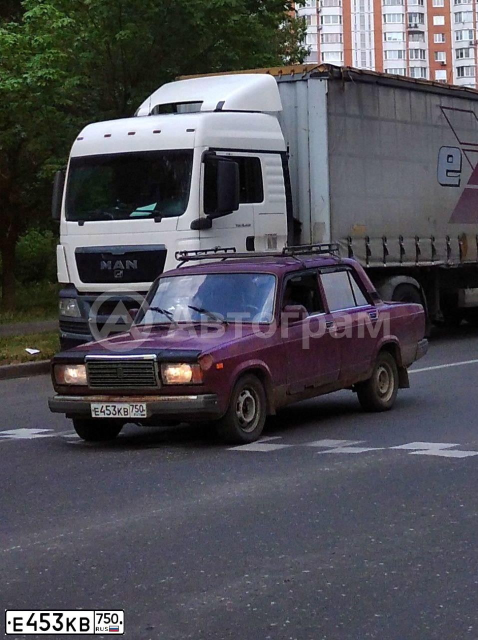 Фото автомобиля LADA 2107, 2003 — госномер Н489ОО150. Цвет: КРАСНЫЙ ТЕМНЫЙ