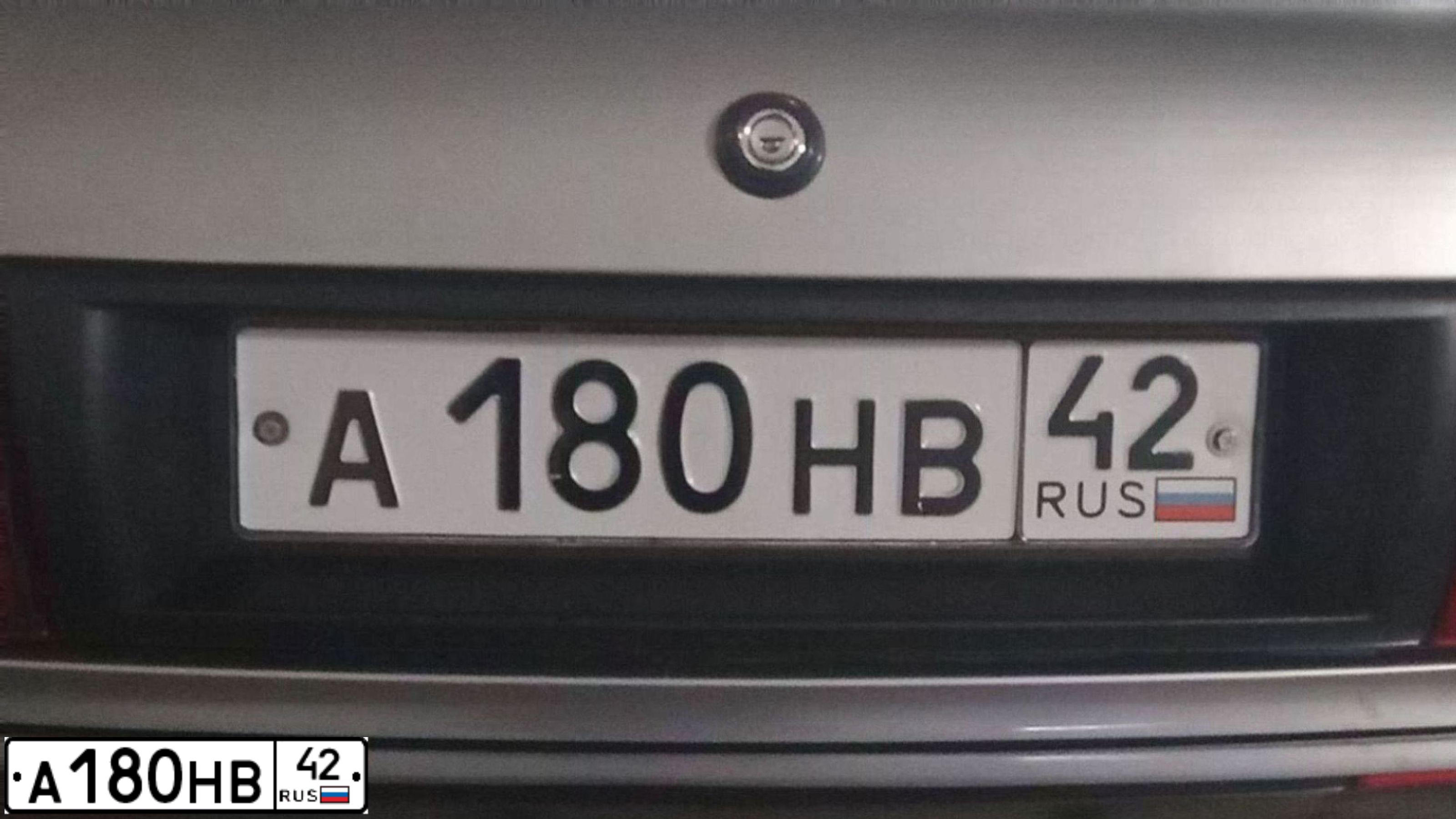 Фото автомобиля GAZ 3110 WOLGA, 2006 — госномер М618УК55. Цвет: СЕРЕБРИСТО-СЕРЫЙ