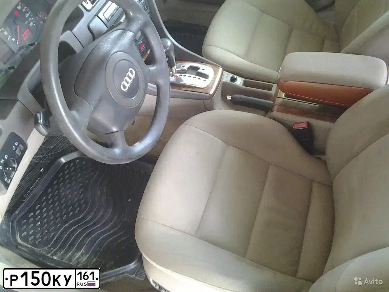 Фото автомобиля AUDI A6, 1997 — госномер Х329ТУ161. Цвет: Темно-зеленый