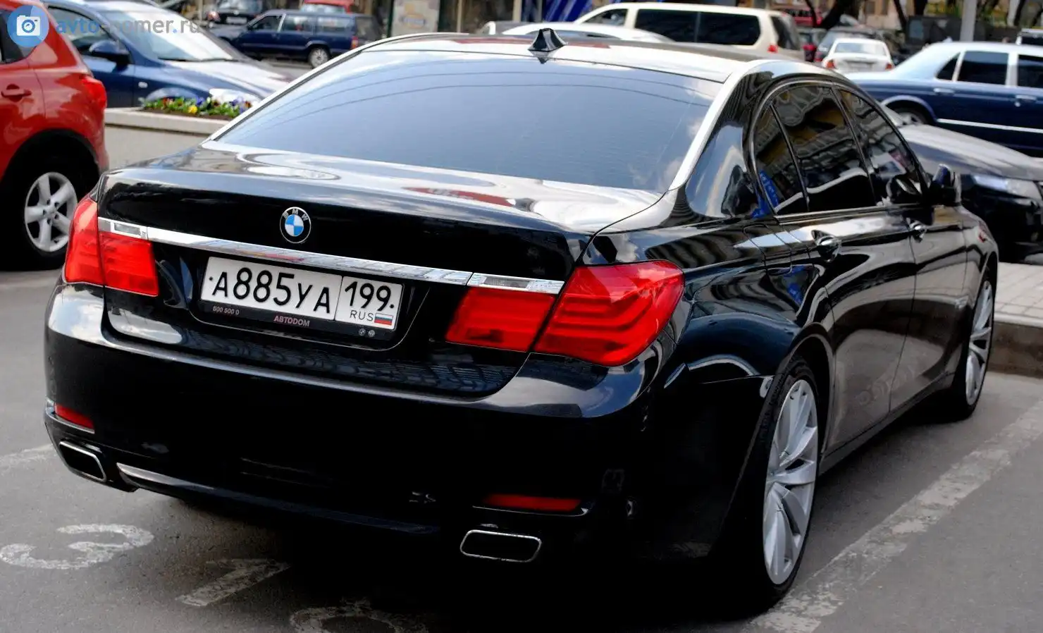 Фото автомобиля BMW W SERIE 7, 2009 — госномер С390ЕУ39. Цвет: ЧЕРНЫЙ
