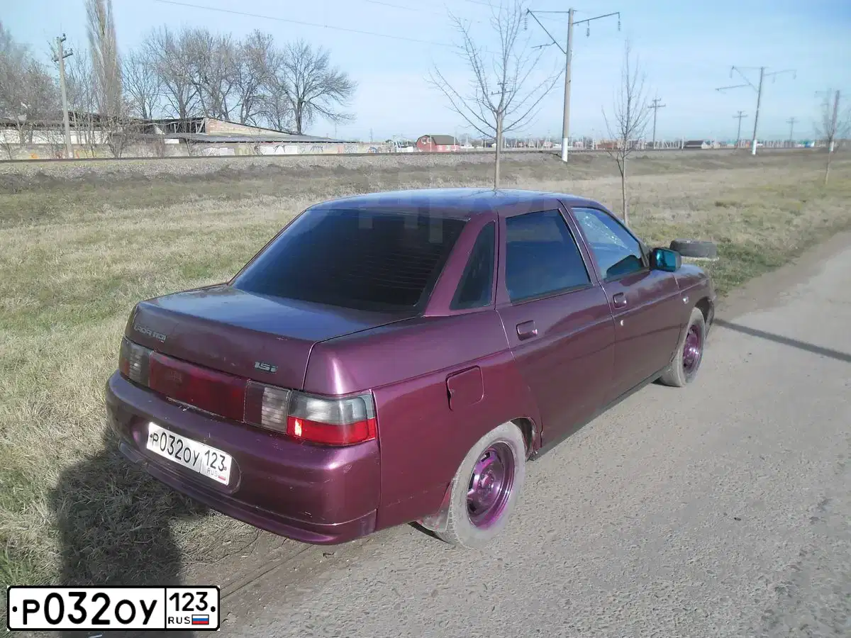 Фото автомобиля LADA 2110, 1998 — госномер М777АМ23. Цвет: ВИШНЕВЫЙ