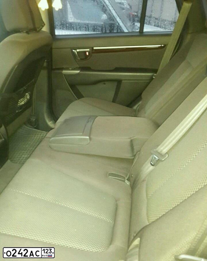 Фото автомобиля HYUNDAI SANTA FE, 2011 — госномер А352МО155. Цвет: ЧЕРНЫЙ