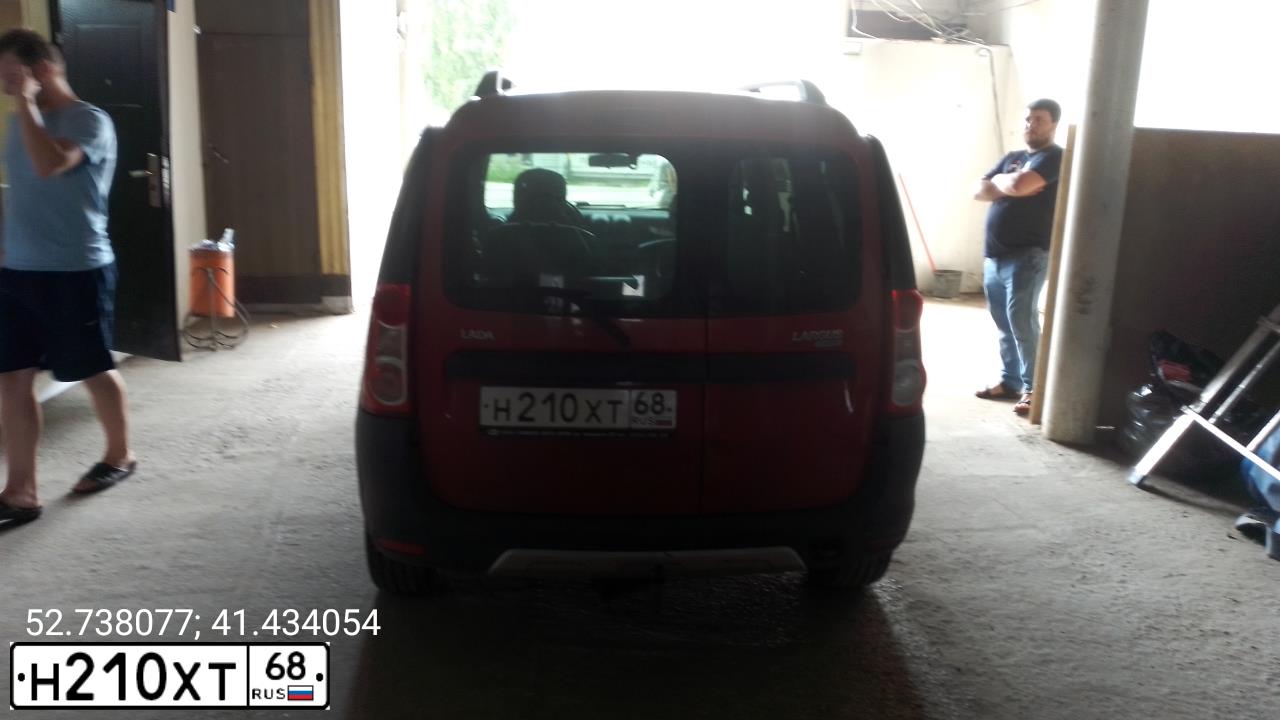 Фото автомобиля LADA LARGUS, 2016 — госномер Н210ХТ68. Цвет: КРАСНЫЙ