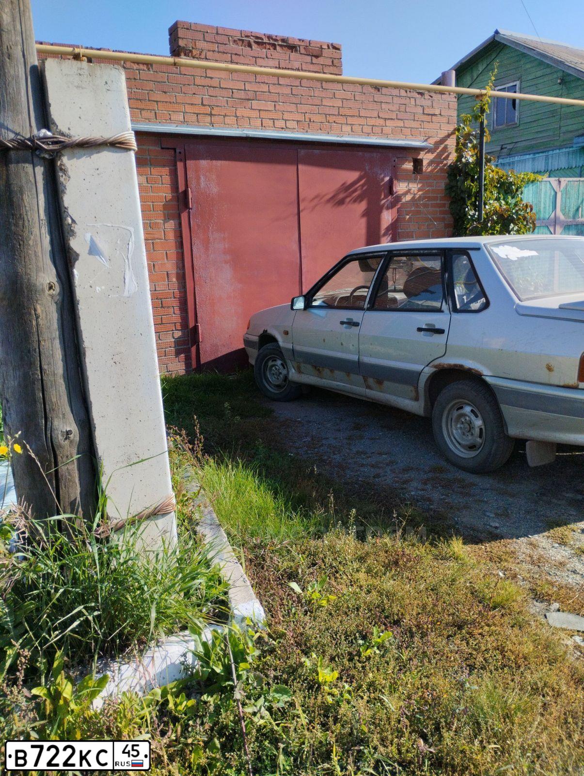 Фото автомобиля LADA 2115 SAMARA, 2004 — госномер В722КС45. Цвет: МОЛОЧНО-БЕЛЫЙ СЕРЕБРИСТЫЙ