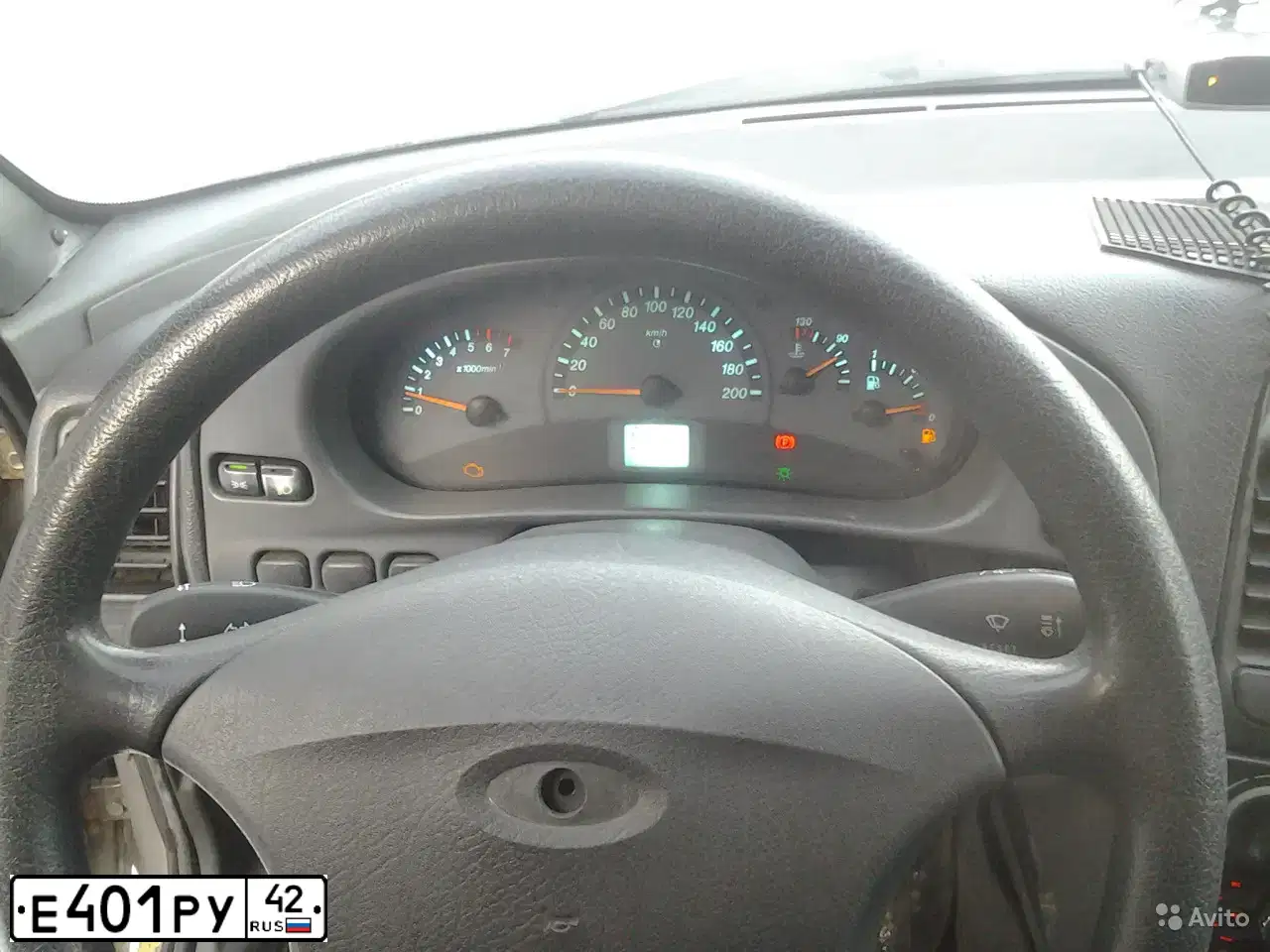 Фото автомобиля LADA 2112 LADA, 2007 — госномер Е401РУ42. Цвет: СЕРО-БЕЖЕВЫЙ