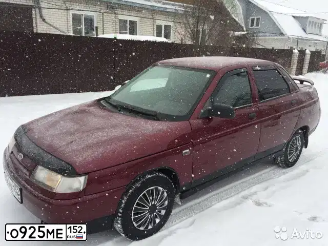Фото автомобиля LADA 2110, 2004 — госномер О925МЕ152. Цвет: ТЕМНО-КРАСНЫЙ