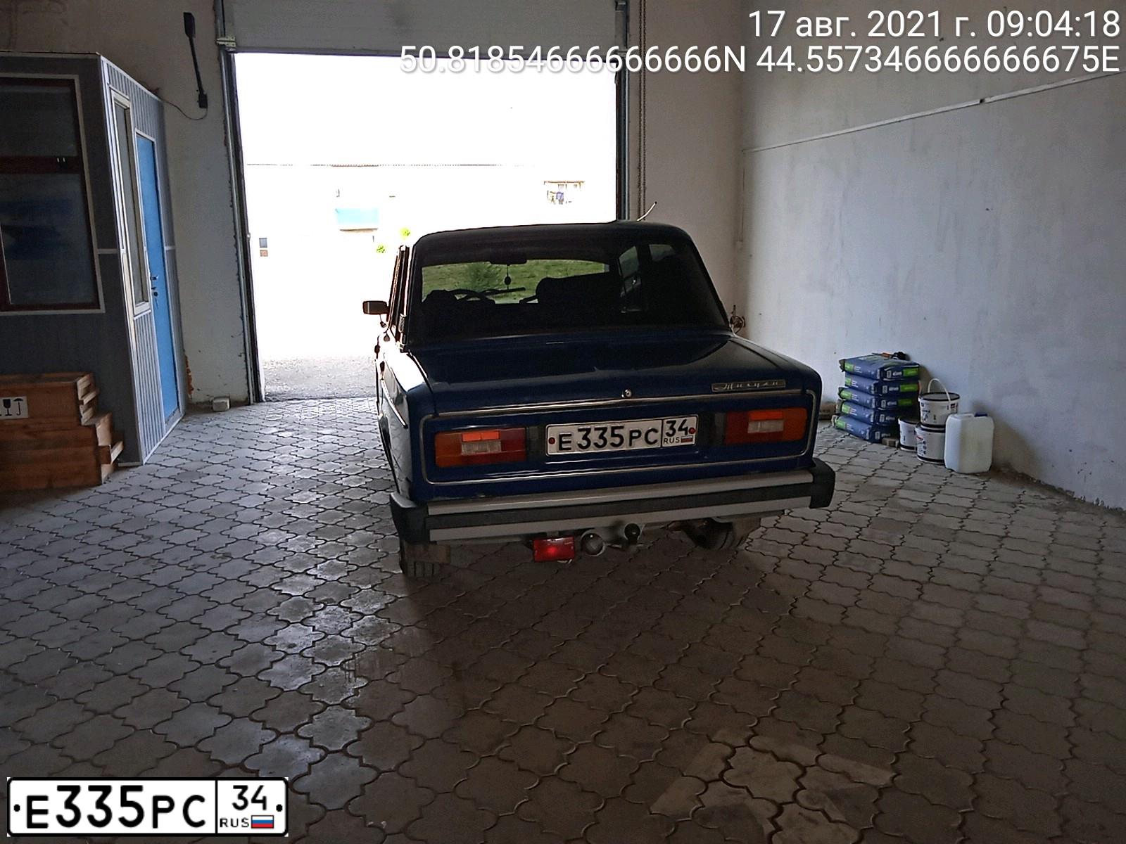 Фото автомобиля LADA 2106, 2001 — госномер Е335РС34. Цвет: СИНЕ ЗЕЛЕНЫЙ