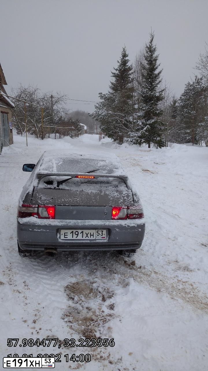 Фото автомобиля LADA 2112 LADA, 2007 — госномер Е191ХН53. Цвет: синий