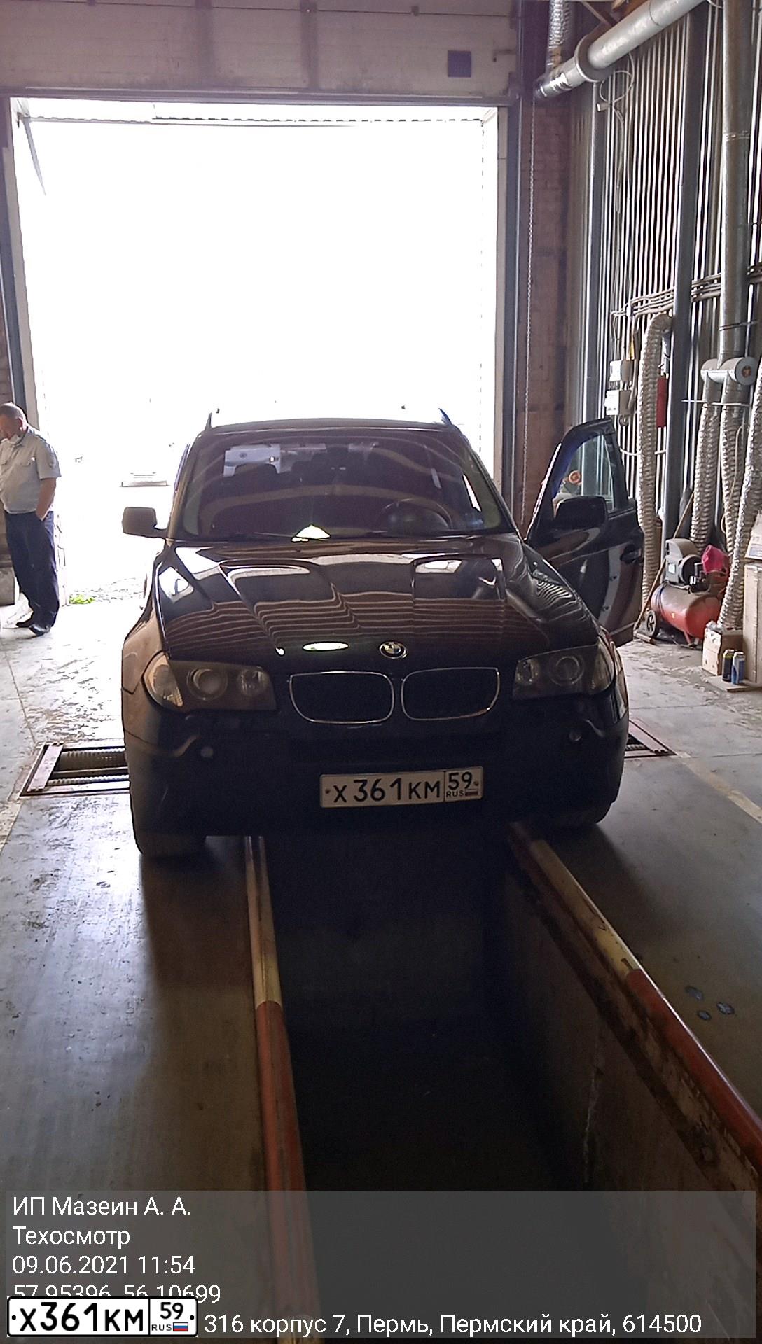 Фото автомобиля BMW X3, 2005 — госномер К608РХ702