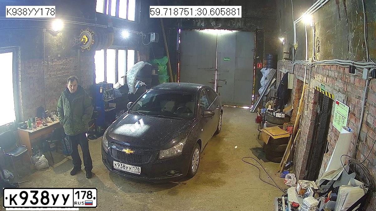 Фото автомобиля CHEVROLET CRUZE, 2012 — госномер К938УУ178. Цвет: ЧЕРНЫЙ МЕТАЛЛИК