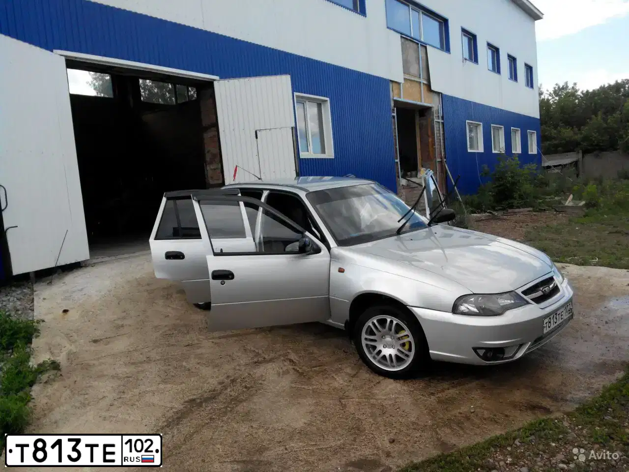 Фото автомобиля DAEWOO NEXIA, 2009 — госномер М767НР102. Цвет: СЕРЕБРИСТЫЙ
