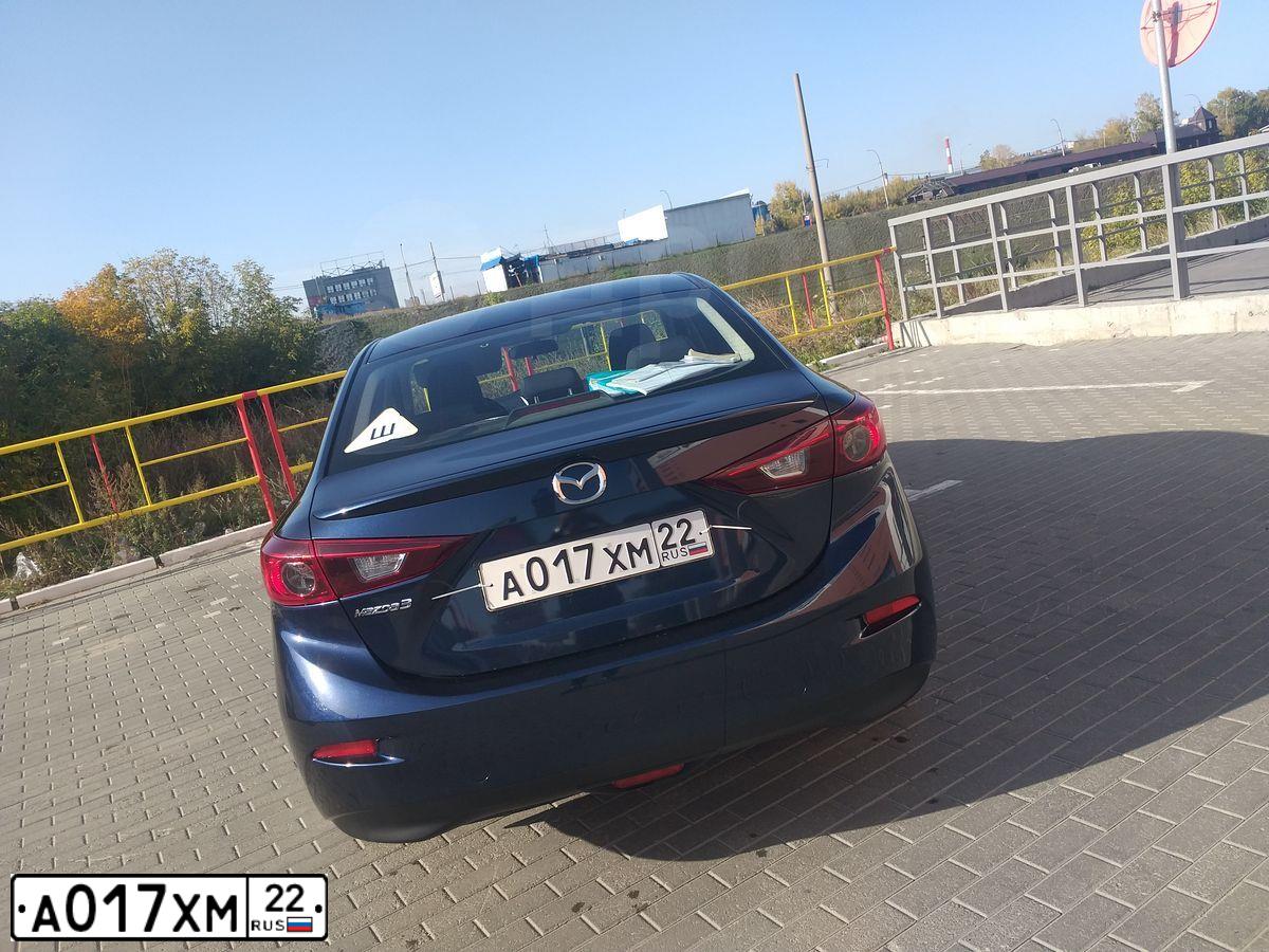 Фото автомобиля MAZDA 3, 2014 — госномер К561ОМ154. Цвет: синий