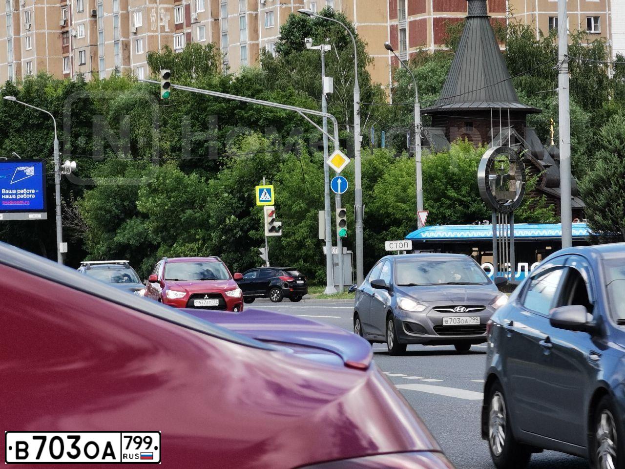 Фото автомобиля HYUNDAI SOLARIS, 2011 — госномер Е517МХ197. Цвет: ЧЕРНО-СЕРЫЙ